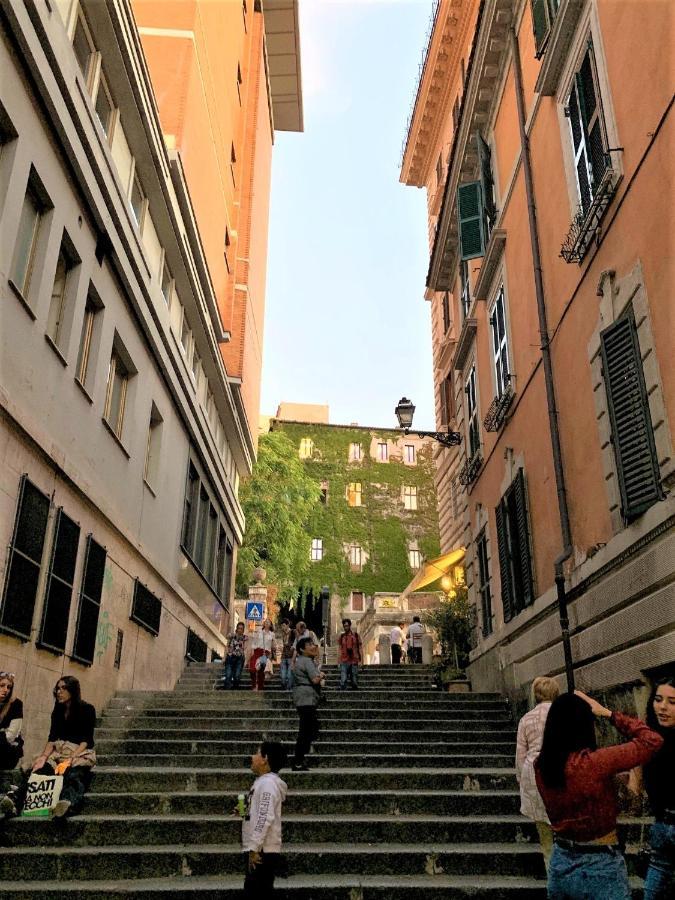 Lägenhet Nest To Colosseum